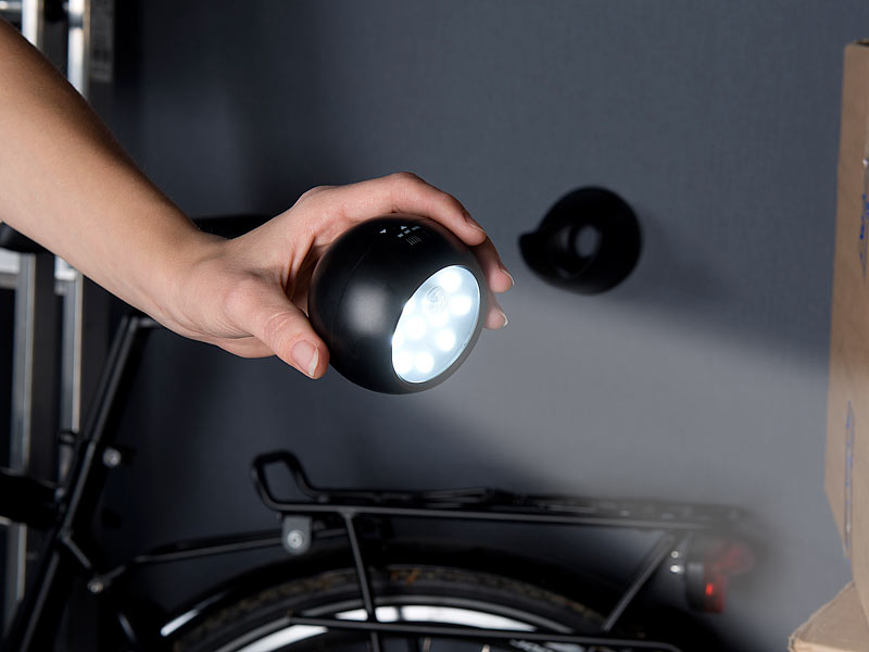 ; Solar-LED-Wandlichter mit Nachtlicht-Funktion, Wetterfeste LED-Fluter mit Radar-Bewegungssensor (warmweiß) 
